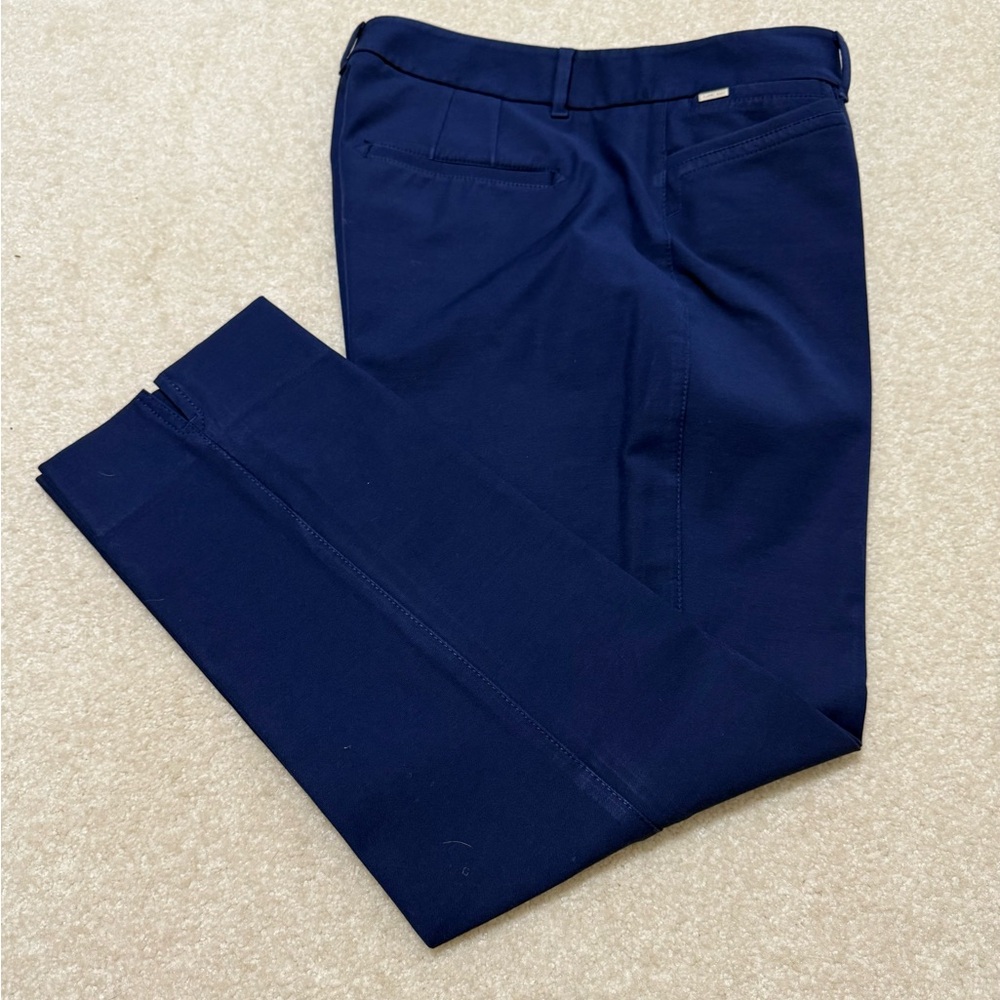 White House Black Market Women's Navy Cropped Pants